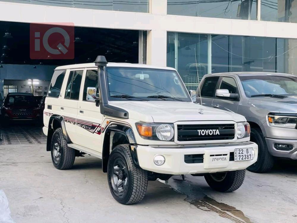 Toyota Land Cruiser 70